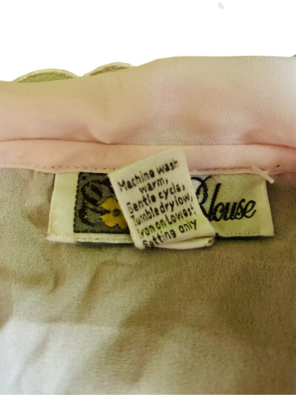 Sheer Vintage Sz 12 Light Pink Button-Front Puff Sleeve Embroidered Blouse - Picture 6 of 12